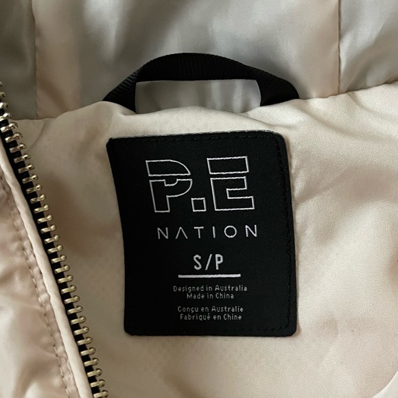 NEW P.E. NATION x Shopbop Speed Cut Windbreaker Athletic Jacket Beige Small - Picture 9 of 9